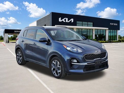 Used 2021 Kia Sportage EX w/ EX Technology Package FWD image 3