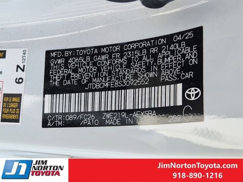 Used 2025 Toyota Corolla SE w/ SE Premium Package FWD image 34