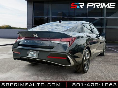 Used 2025 Hyundai Elantra Sport w/ Cargo Package image 3