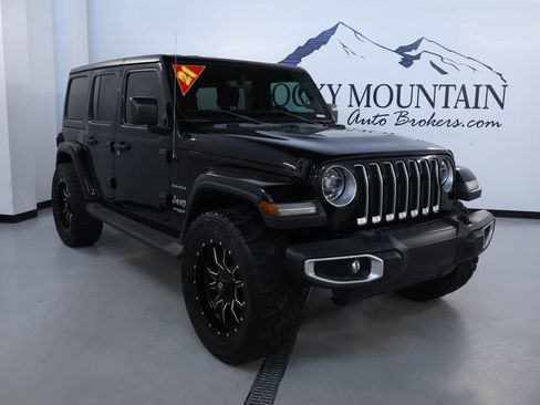 Used 2021 Jeep Wrangler Unlimited Sahara AWD/4WD image 1