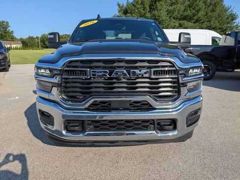 Used 2026 RAM 2500 Big Horn AWD/4WD image 2