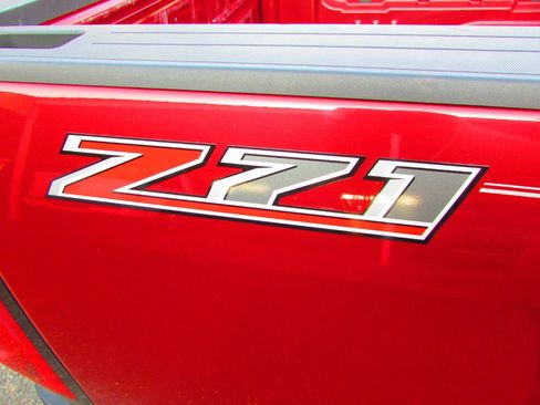 Used 2017 Chevrolet Colorado Z71 image 19