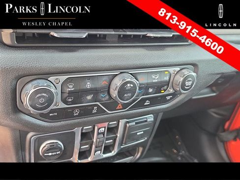 Used 2024 Jeep Wrangler Unlimited Sport AWD/4WD image 22