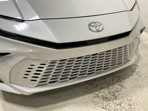 Used 2025 Toyota Camry XSE w/ Premium Package FWD image 28