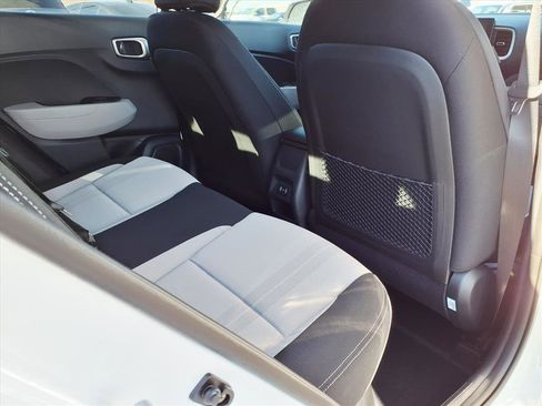 New 2026 Hyundai Venue SEL image 8