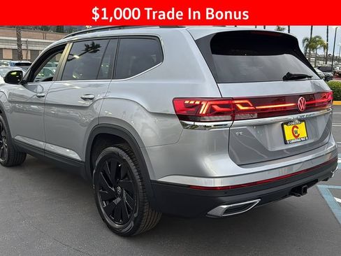 New 2026 Volkswagen Atlas SE FWD image 5