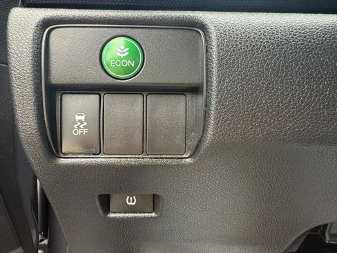 Used 2013 Honda Accord Sport image 15