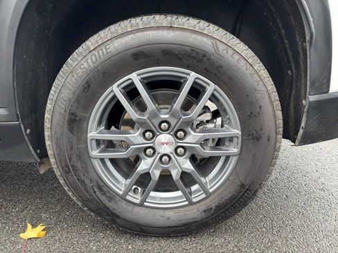 Certified 2025 GMC Acadia Elevation image 36