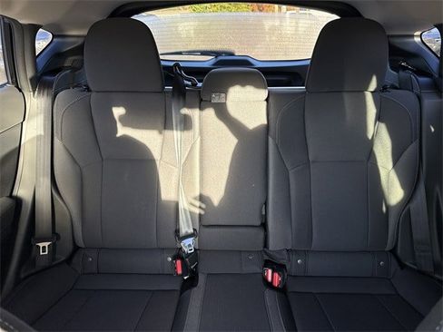 Certified 2025 Subaru Crosstrek 2.0i Premium image 31