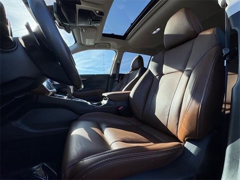 Used 2024 Subaru Outback Touring w/ Popular Package #2 image 17