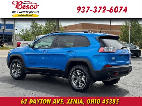 Used 2019 Jeep Cherokee Trailhawk image 6