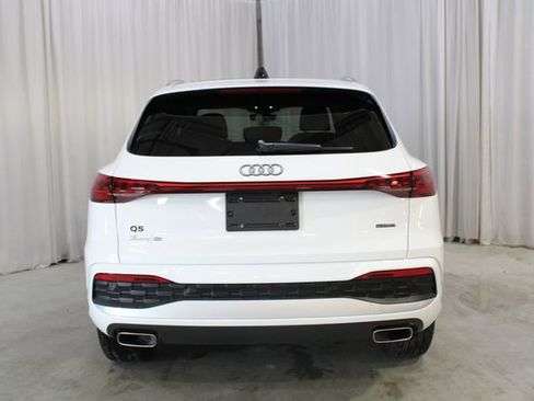 Used 2025 Audi Q5 Premium w/ Convenience Package AWD/4WD image 25