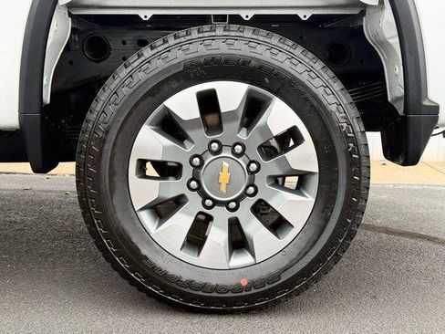 Used 2025 Chevrolet Silverado 2500 LT w/ Safety Package AWD/4WD image 14