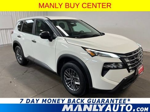 Used 2024 Nissan Rogue S AWD/4WD image 1
