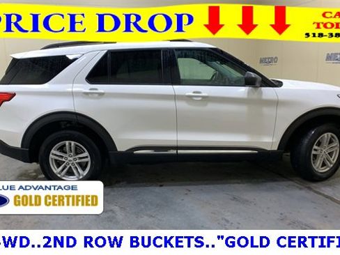 Certified 2023 Ford Explorer XLT image 3