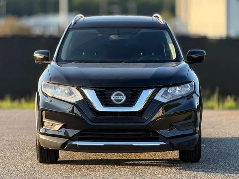Used 2018 Nissan Rogue SV w/ Sun & Sound Touring Package AWD/4WD image 5