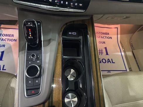 Used 2021 Cadillac Escalade Sport Platinum image 26