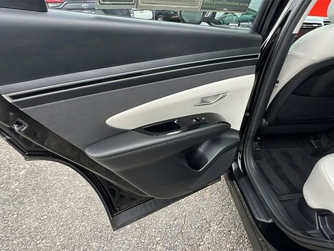 Used 2024 Hyundai Tucson Limited image 21