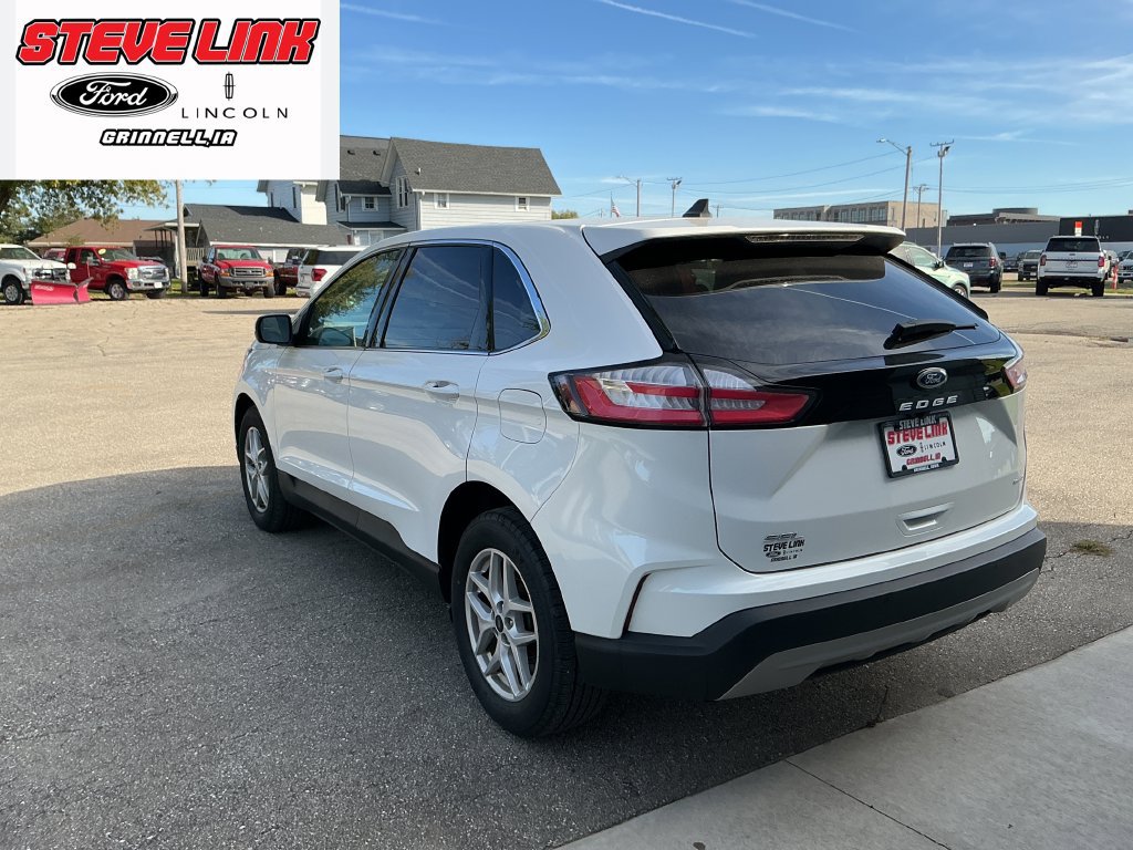 Used 2024 Ford Edge SEL w/ Convenience Package AWD/4WD image 3