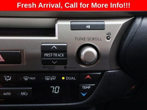 Used 2013 Lexus ES 300h w/ Luxury Pkg FWD image 30
