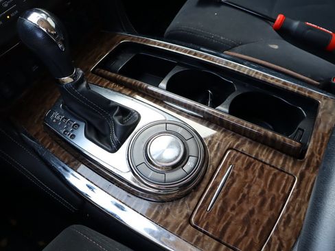 Used 2019 Nissan Armada SV w/ Driver Package RWD image 25