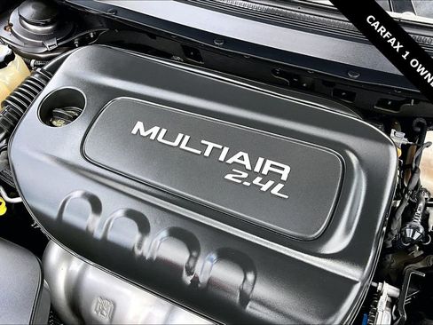 Used 2018 Jeep Cherokee Latitude w/ Altitude Package image 28