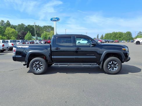 Used 2021 Toyota Tacoma TRD Off-Road w/ TRD Premium Off Road Package image 7