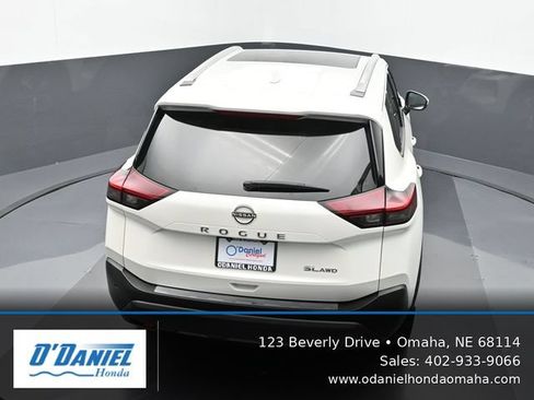 Used 2023 Nissan Rogue SL w/ SL Premium Package AWD/4WD image 17