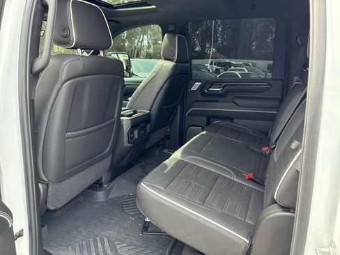 Used 2025 GMC Sierra 2500 AT4X w/ AT4X AEV Edition image 13