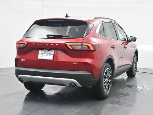 New 2026 Ford Escape SE w/ PHEV Premium Package FWD image 8
