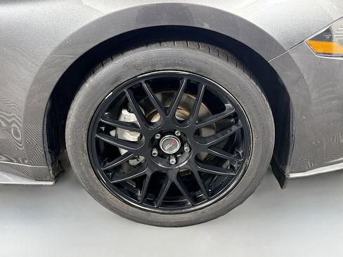 Used 2018 Ford Mustang Coupe w/ Equipment Group 101A image 30