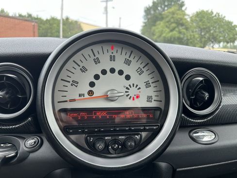 Used 2011 MINI Cooper S image 32