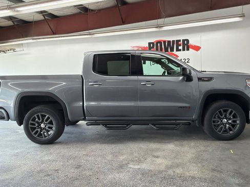 Used 2021 GMC Sierra 1500 AT4 w/ AT4 Value Package AWD/4WD image 2