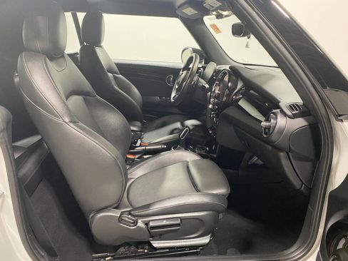 Certified 2023 MINI Cooper S image 22