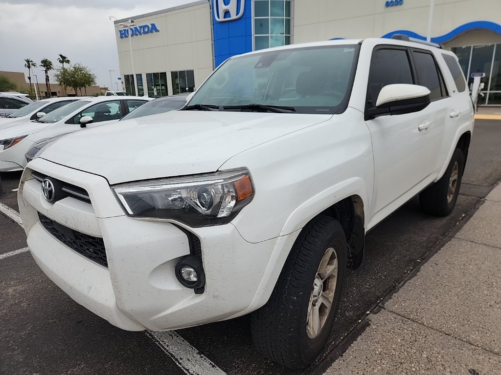 Used 2021 Toyota 4Runner SR5 AWD/4WD image 3