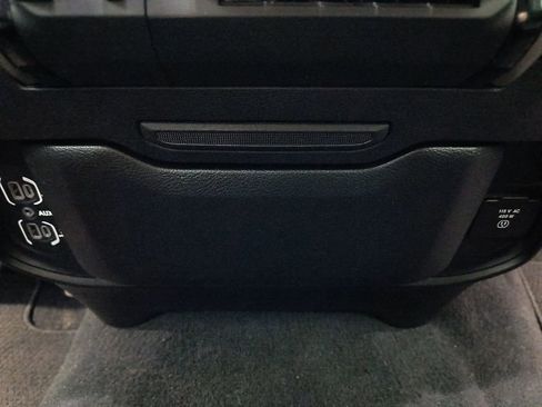 Used 2022 RAM 2500 Laramie image 26