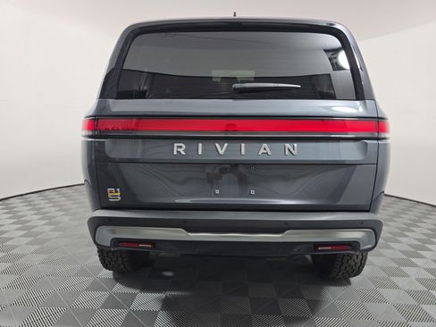 Used 2022 Rivian R1S Launch Edition AWD/4WD image 4
