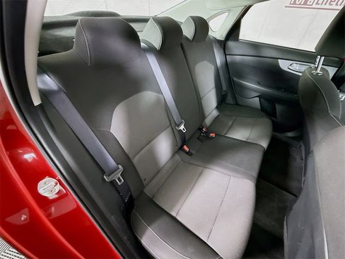 Used 2023 Kia Forte LXS image 27