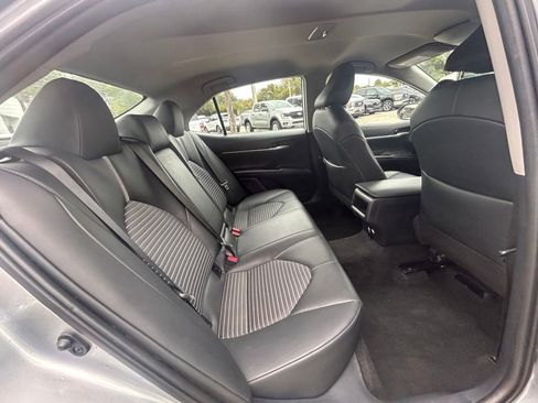 Used 2024 Toyota Camry SE image 29