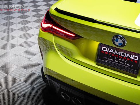Used 2021 BMW M4 Coupe w/ M Carbon Exterior Package image 65