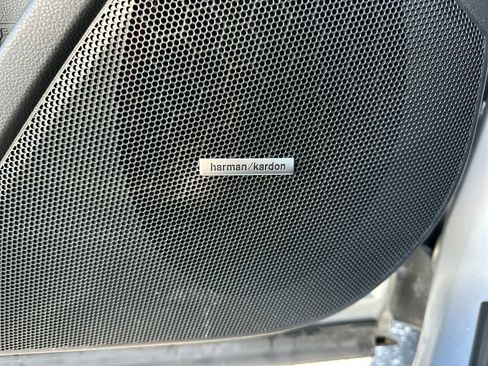 Certified 2023 Subaru Forester Limited image 34