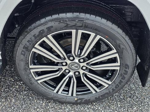 New 2026 Lexus LX 600 4WD w/ Luxury Package image 43