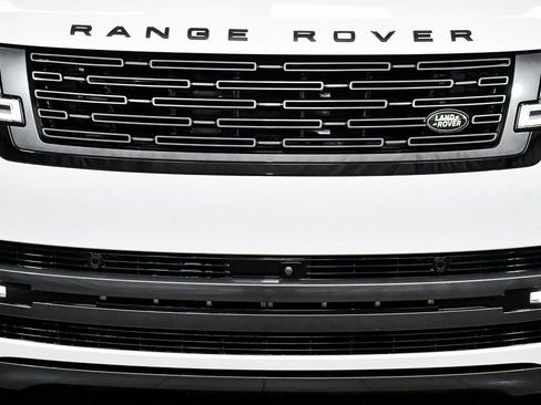 Used 2024 Land Rover Range Rover SE image 71
