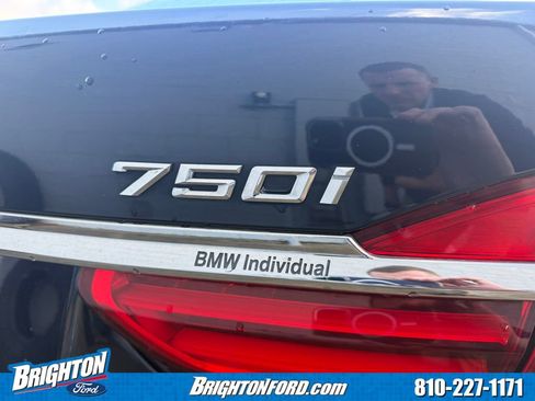 Used 2016 BMW 750i xDrive image 11