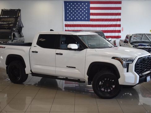 Used 2022 Toyota Tundra Limited w/ TRD Off-Road Package image 3