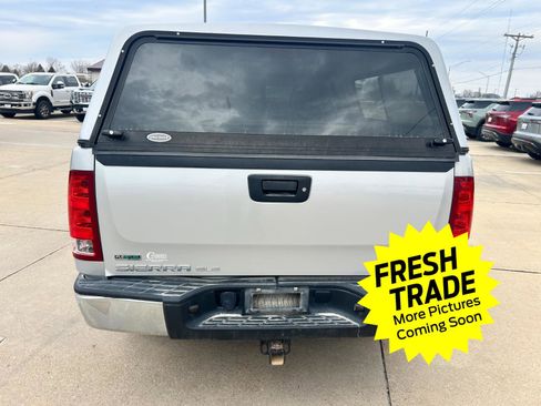 Used 2011 GMC Sierra 1500 SLE w/ Power Tech Package image 4