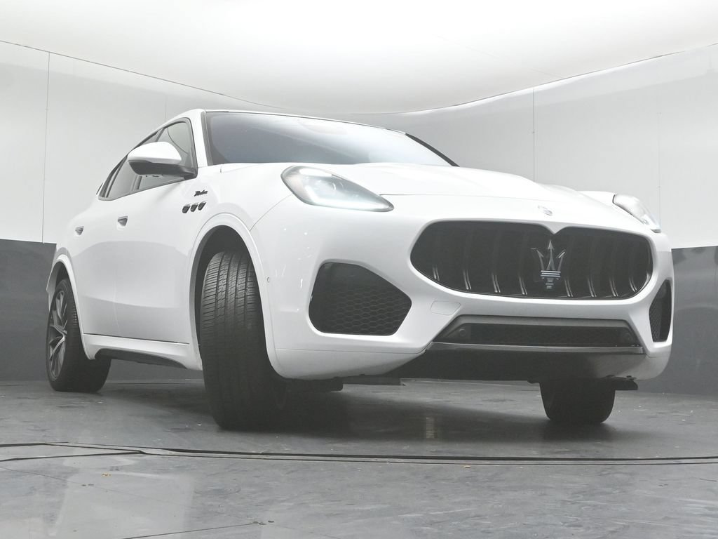 Used 2023 Maserati Grecale Modena AWD/4WD image 35