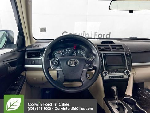 Used 2012 Toyota Camry LE FWD image 23