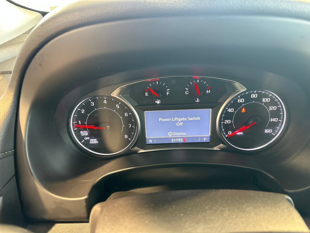 Used 2024 GMC Terrain SLT AWD/4WD image 25