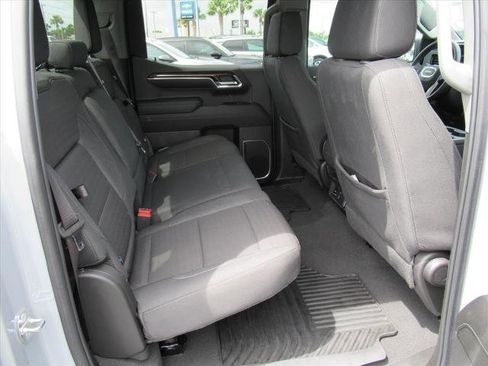 Used 2024 GMC Sierra 1500 Elevation image 28